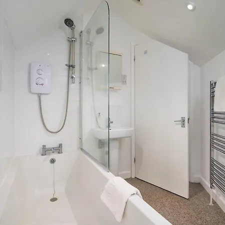 Derthorn House In Perfect For Your Stay!